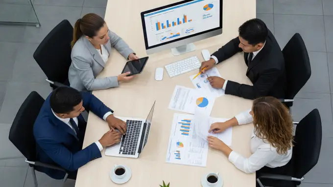 <strong>Análisis de datos en los negocios: cómo el análisis de información guía a las empresas</strong>