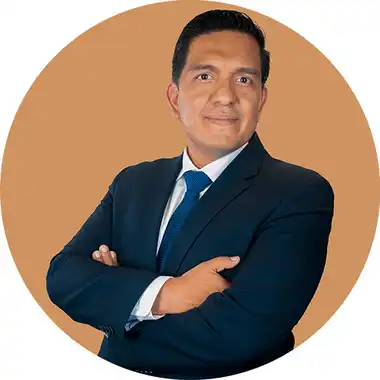 Juan Unapanta director de maestría en gerencia tributaria