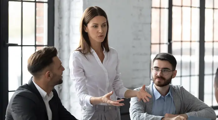 Lidera el control de la comunicación en las crisis corporativas